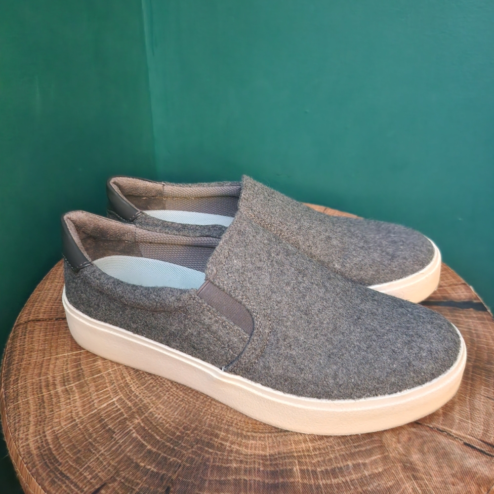 Dr. Scholl's Comfort Gray Slip-On Women's 9M Shoes